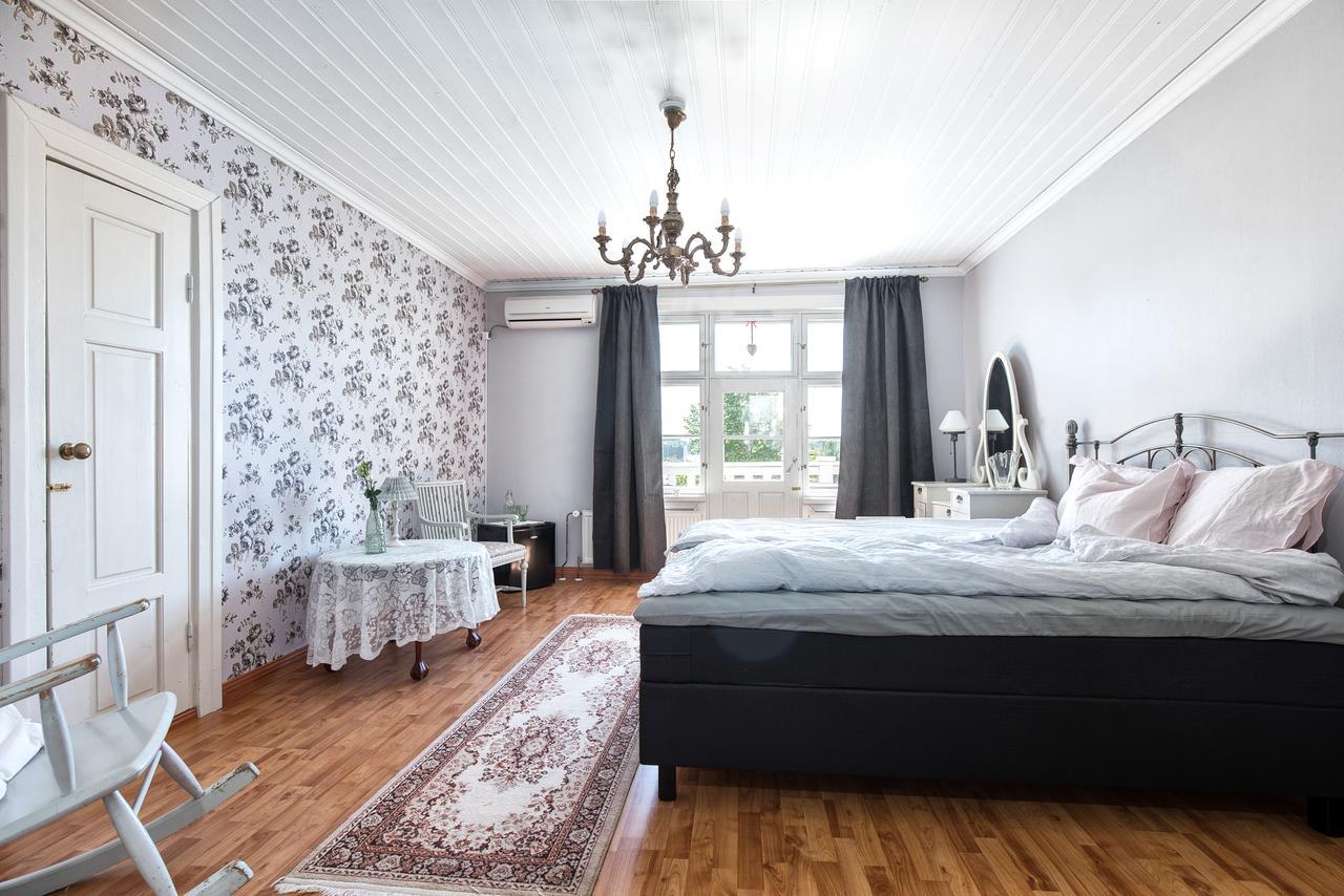 Bed and Breakfast Matin Ja Maijan Majatalo Hämeenlinna Exterior foto